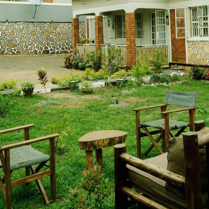 City Oasis By Siima _ Hidden Gem City Family Home Kampala Buitenkant foto