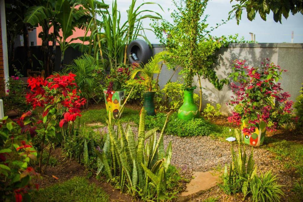 City Oasis By Siima _ Hidden Gem City Family Home Kampala Buitenkant foto